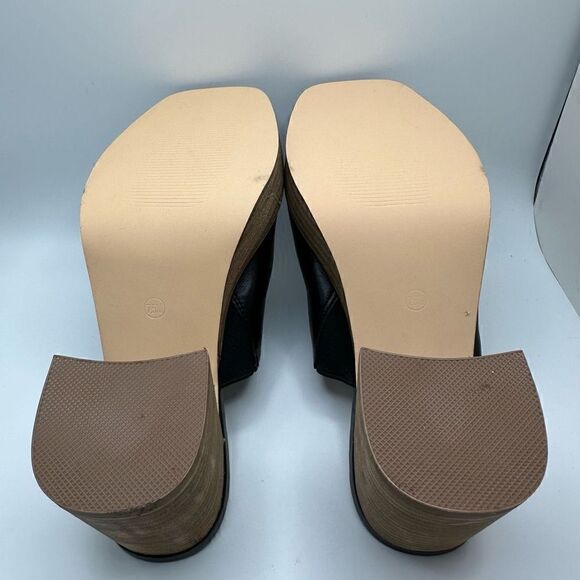 CUSHIONAIRE Women's soft one band Heel Sandal +Memory Foam 7.5 BLACK - Picture 5 of 7